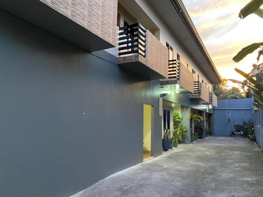 Estilo Apartment 2-Storey Clarin  Bagian luar foto